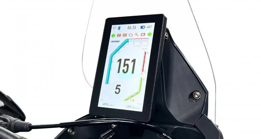 Vertical TFT display with smartphone Mirror Link connectivity